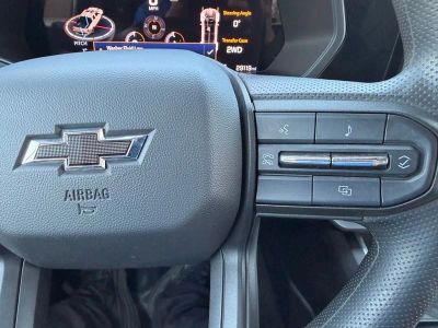 2025 Chevrolet Colorado - Photo 13
