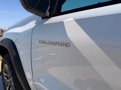 2025 Chevrolet Colorado - Photo 10