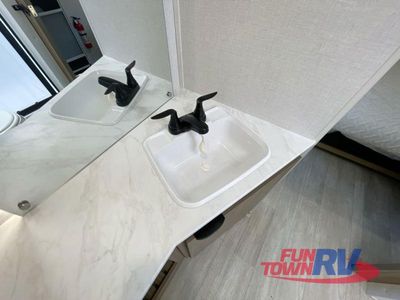 2025 Forest River RV Wildwood X-Lite - Photo 33