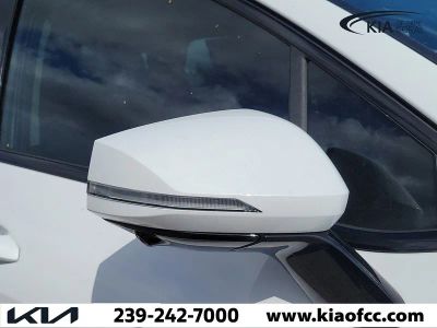 2026 Kia Sportage — photo 8 view
