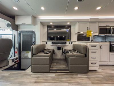 2026 Jayco Precept - Photo 7