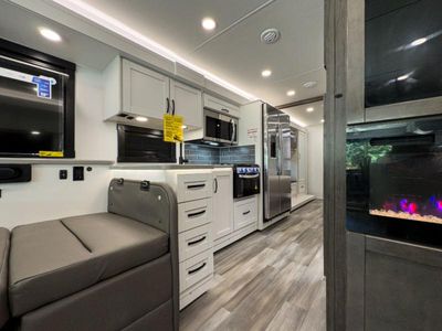 2026 Jayco Precept - Photo 10