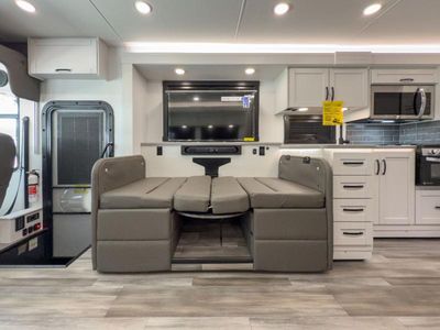 2026 Jayco Precept - Photo 8