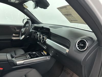 2026 Mercedes-Benz GLB — photo 27 view