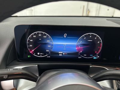 2026 Mercedes-Benz GLB — photo 45 view