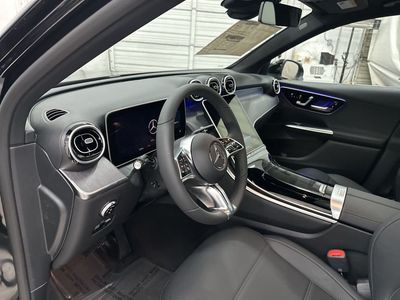 2026 Mercedes-Benz GLC — photo 9 view