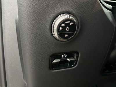 2026 Mercedes-Benz GLC — photo 17 view