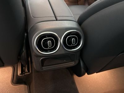 2026 Mercedes-Benz GLC — photo 21 view