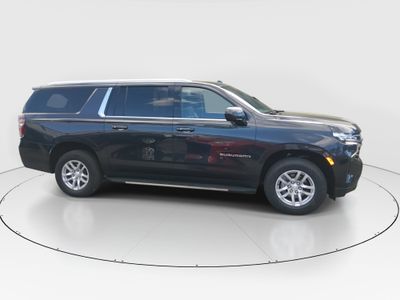 2024 Chevrolet Suburban - Photo 8