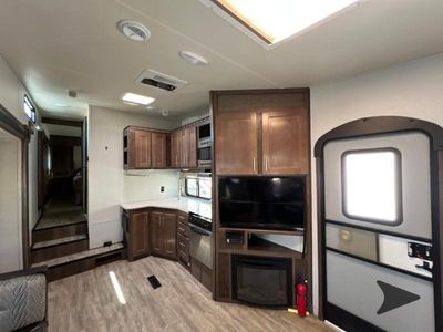 2017 Forest River RV Wildcat Maxx — photo 14 view