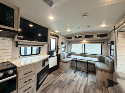 2023 CrossRoads RV Sunset Trail - Photo 17
