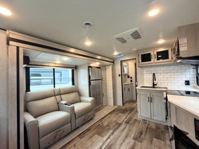 2023 CrossRoads RV Sunset Trail - Photo 11