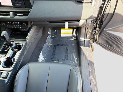 2026 Subaru Outback — photo 17 view