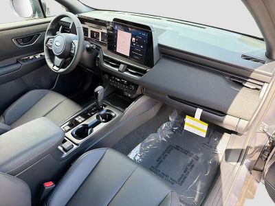 2026 Subaru Outback — photo 13 view