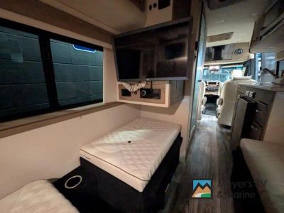 2023 Midwest Automotive Designs Patriot - Photo 13