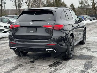2026 Mercedes-Benz GLC — photo 10 view