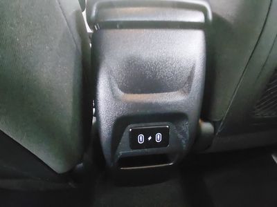 2025 Hyundai Venue — photo 22 view