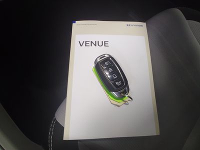 2025 Hyundai Venue — photo 16 view