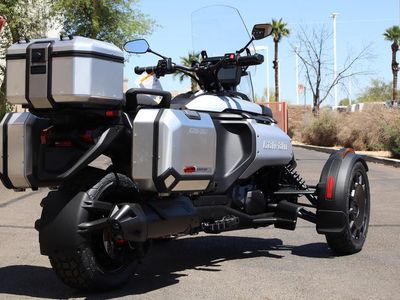 2025 Can-Am Canyon XT - Photo 4