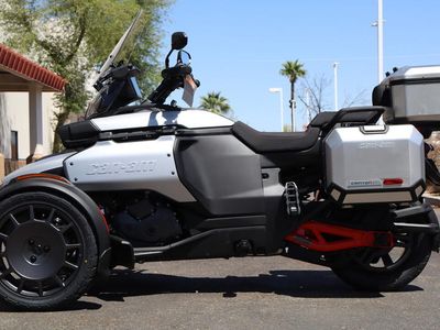 2025 Can-Am Canyon XT - Photo 8