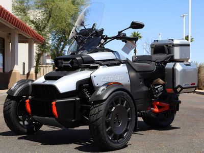 2025 Can-Am Canyon XT - Photo 2