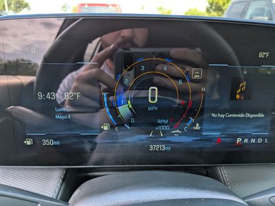 2025 Chevrolet Equinox - Photo 26