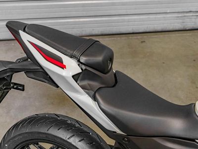 2026 Yamaha YZF-R3 70th Anniversary Edition - Photo 9