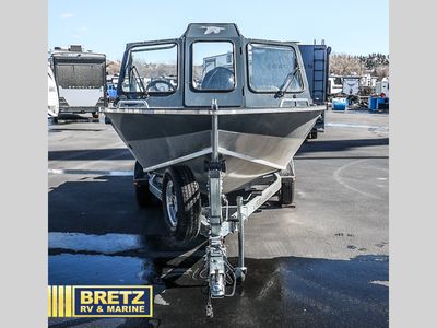 2025 Duckworth Advantage — rear three-quarter view