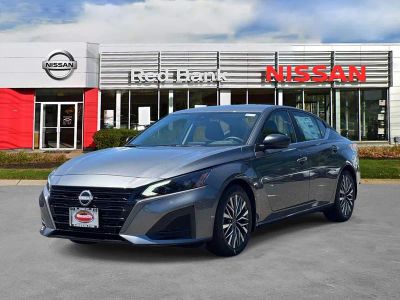 2026 Nissan Altima — side profile view