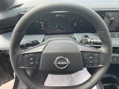 2026 Nissan LEAF — photo 11 view