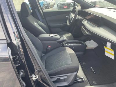 2026 Nissan LEAF — photo 20 view