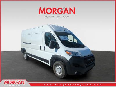 2026 Ram ProMaster 2500 High Roof in White — front three-quarter view