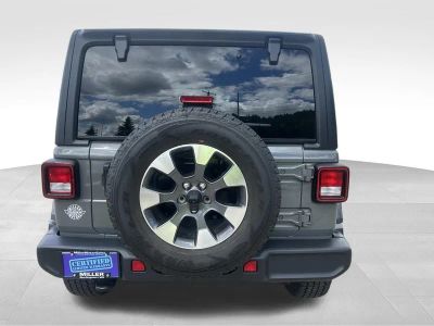 2022 Jeep Wrangler — interior view
