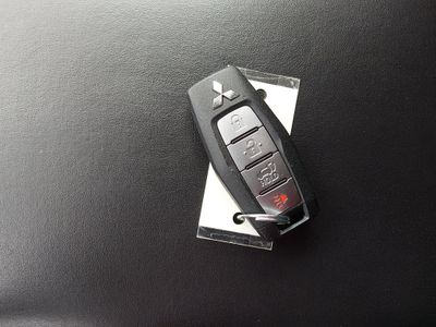 2024 Mitsubishi Outlander - Photo 15