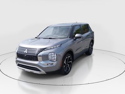 2024 Mitsubishi Outlander - Photo 3