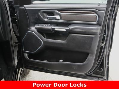2025 Ram 1500 4WD - Photo 38
