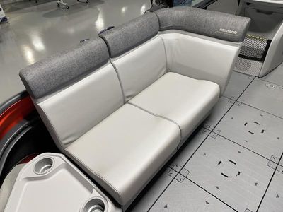 2025 Sea-Doo Switch Cruise 21 - 230 hp Painted - Photo 5