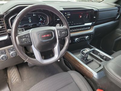 2023 GMC Sierra 1500 - Photo 2