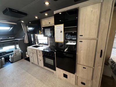 2026 Grand Design LINEAGE SERIES F - Photo 13