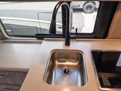 2023 Thor Motor Coach SEQUENCE - Photo 11