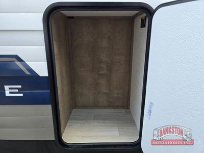 2026 Springdale Classic 254RDC — interior view