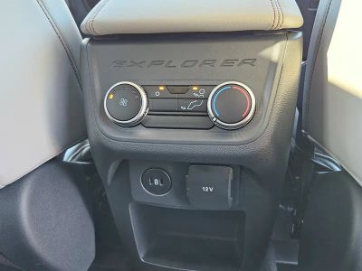 2026 Ford Explorer — photo 28 view