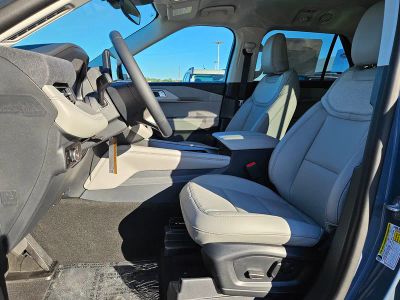 2026 Ford Explorer — photo 9 view