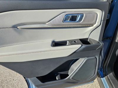 2026 Ford Explorer — photo 20 view