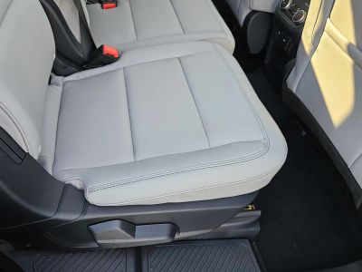 2026 Ford Explorer — photo 27 view