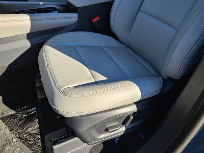 2026 Ford Explorer — photo 11 view