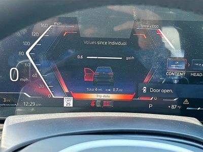2026 BMW X7 — photo 9 view