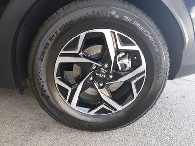2025 Kia Sportage - Photo 12