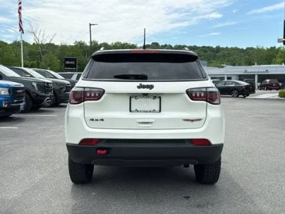 2019 Jeep Compass — detail view