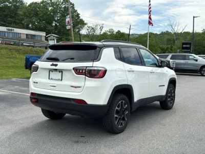 2019 Jeep Compass — interior view